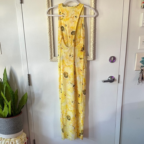 ZARA | Yellow Floral Meshed Lines Open Twist Back Dress - Picture 6 of 15